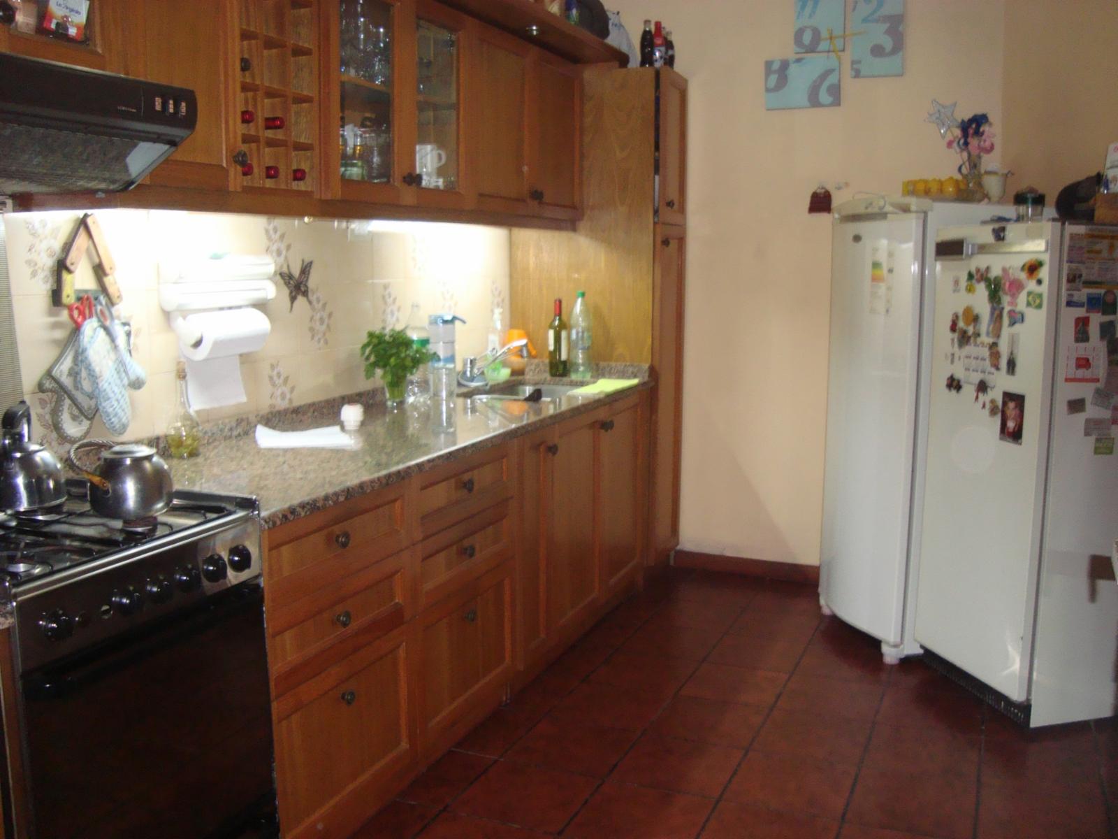 BURZACO: HERMOSO CHALET CON 4 DORM . GARAGE Y FONDO LIBRE ( APTA CREDITO SANTANDER RIO, GALICIA O MACRO ) — foto 7