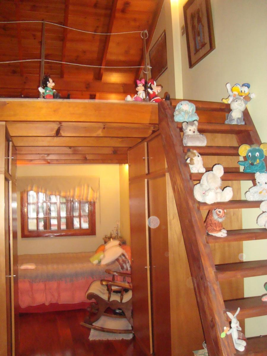 BURZACO: HERMOSO CHALET CON 4 DORM . GARAGE Y FONDO LIBRE ( APTA CREDITO SANTANDER RIO, GALICIA O MACRO ) — foto 12