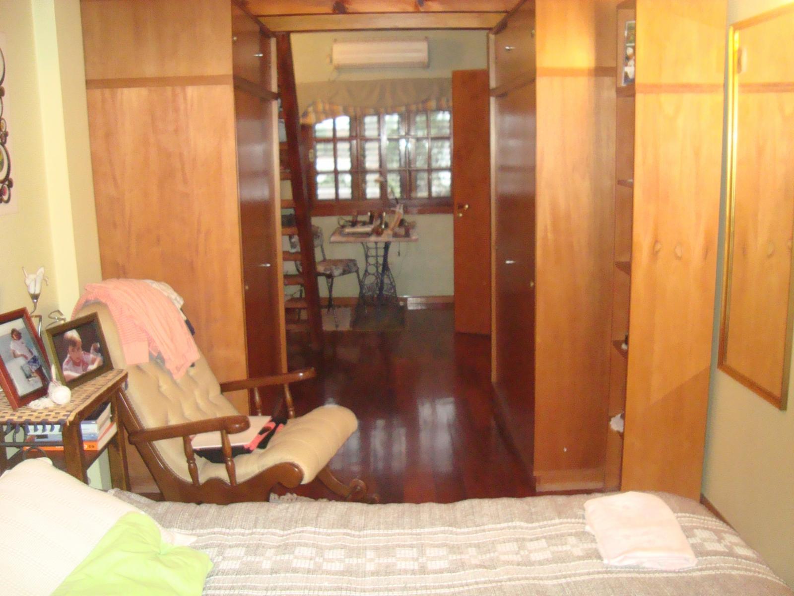 BURZACO: HERMOSO CHALET CON 4 DORM . GARAGE Y FONDO LIBRE ( APTA CREDITO SANTANDER RIO, GALICIA O MACRO ) — foto 15