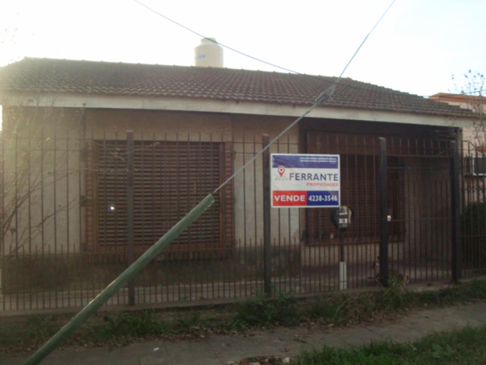 CASA EN VENTA, TEMPERLEY ESTE. JULIAN DE CASAL AL 1300 . APTA CREDITO HIPOTECARIO — foto 3