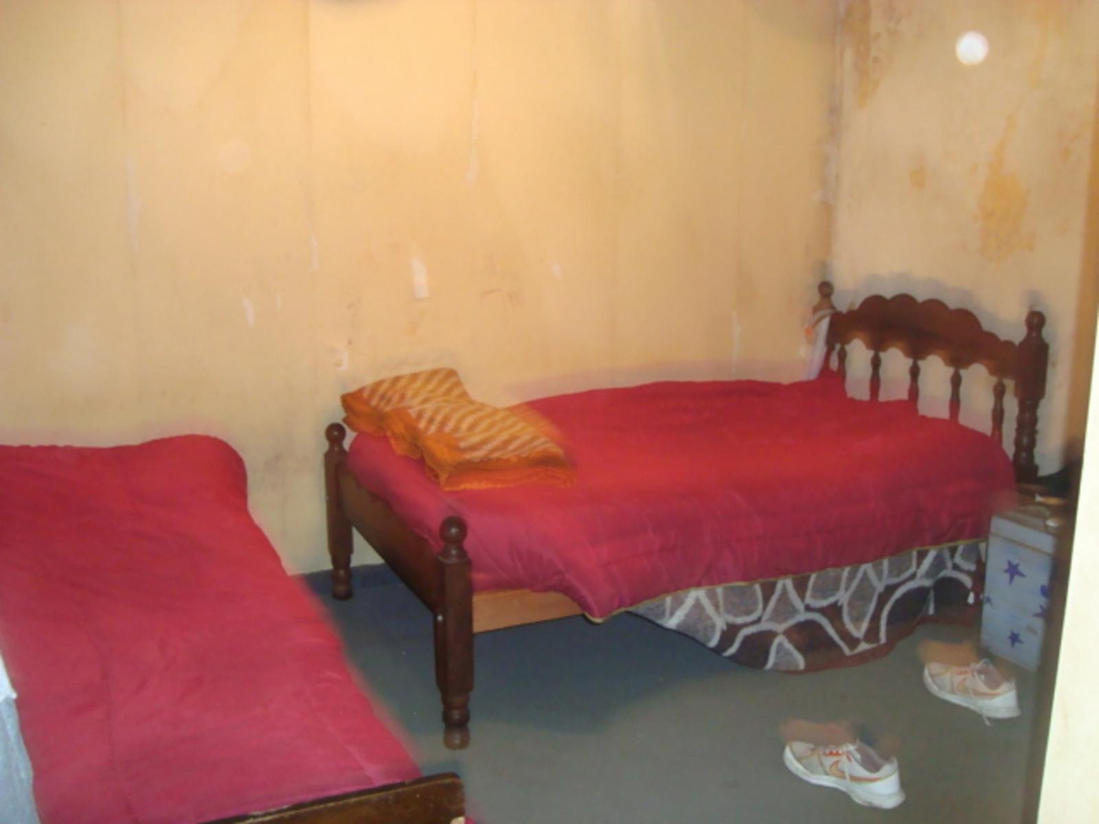 CASA EN VENTA, TEMPERLEY ESTE. JULIAN DE CASAL AL 1300 . APTA CREDITO HIPOTECARIO — foto 4