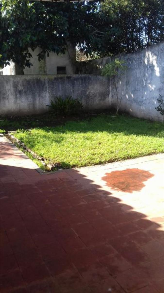 BURZACO: HERMOSO CHALET CON FONDO LIBRE, ENTRADA DE AUTO, * PROXIMAMENTE APTA CREDITO* — foto 3