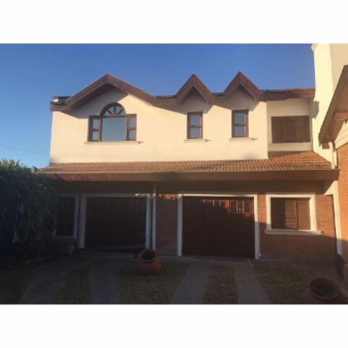 TURDERA: IMPONENTE CASA ESTILO CHALET CON AMPLIO LOTE , GARAGE PARA VS AUTOS * APTO CREDITO * — foto 4