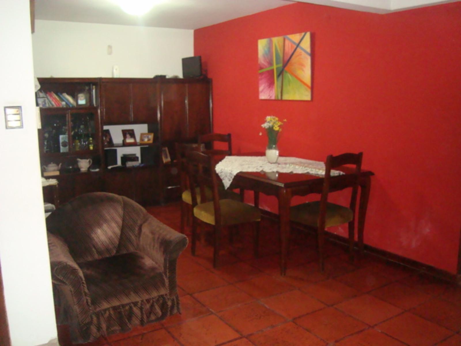 BURZACO: MUY LINDO CHALET, EN 2 PLANTAS, GARAGE , PATIO Y AMPLIA TERRAZA — foto 3