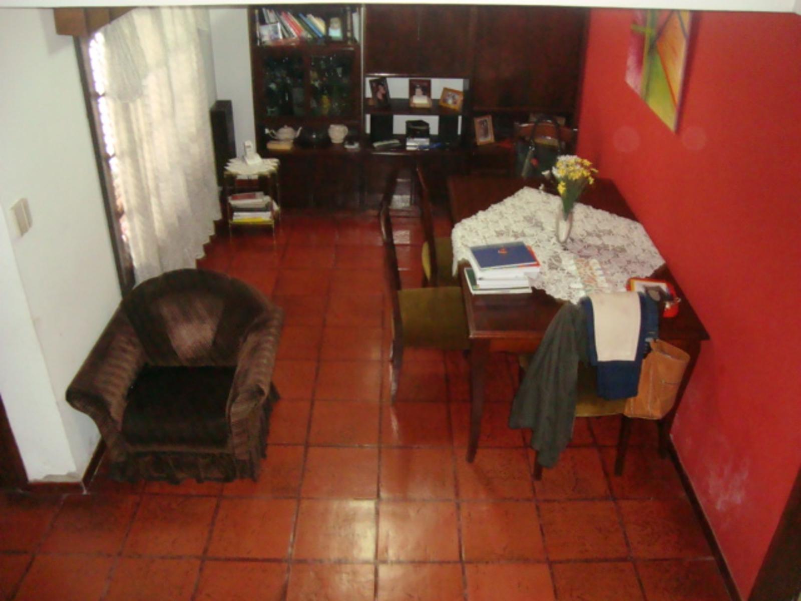 BURZACO: MUY LINDO CHALET, EN 2 PLANTAS, GARAGE , PATIO Y AMPLIA TERRAZA — foto 11