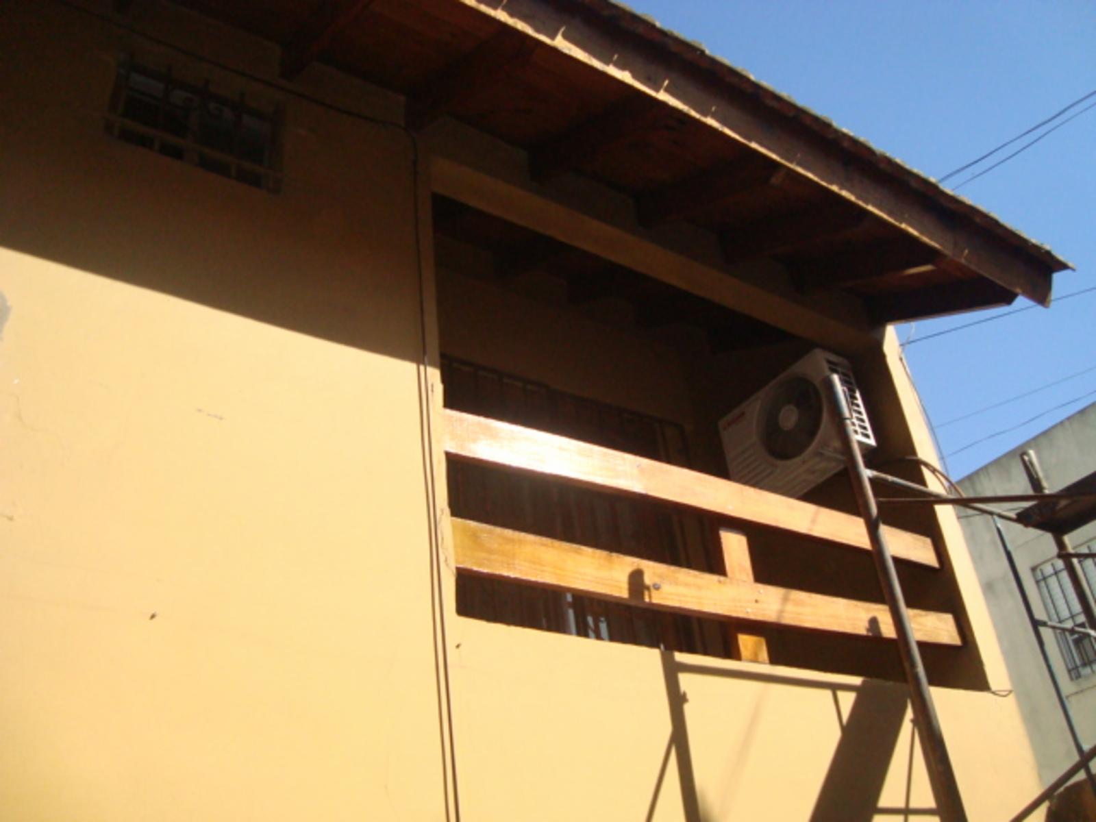 BURZACO: MUY LINDO CHALET, EN 2 PLANTAS, GARAGE , PATIO Y AMPLIA TERRAZA — foto 12