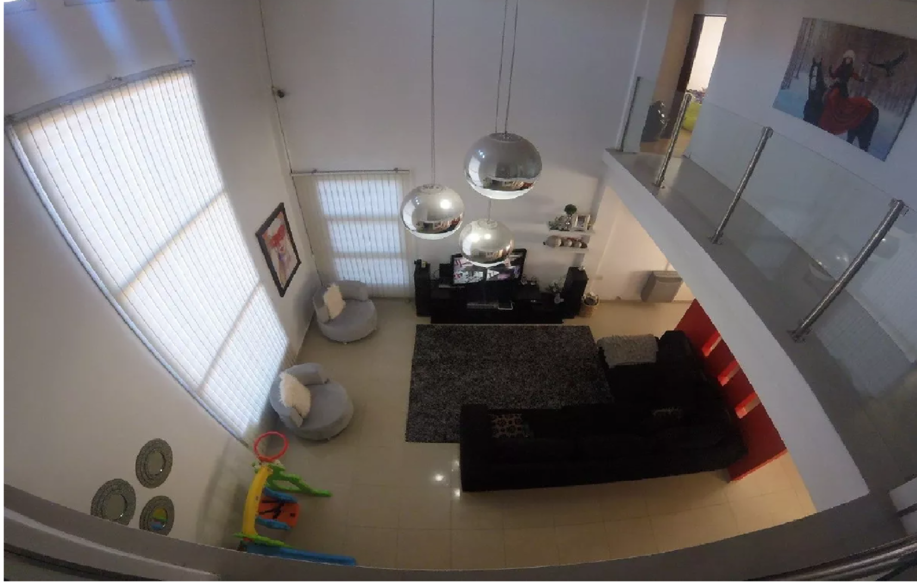 LONGCHAMPS: IMPONENTE CASA CON FONDO , GARAGE VS AUTOS