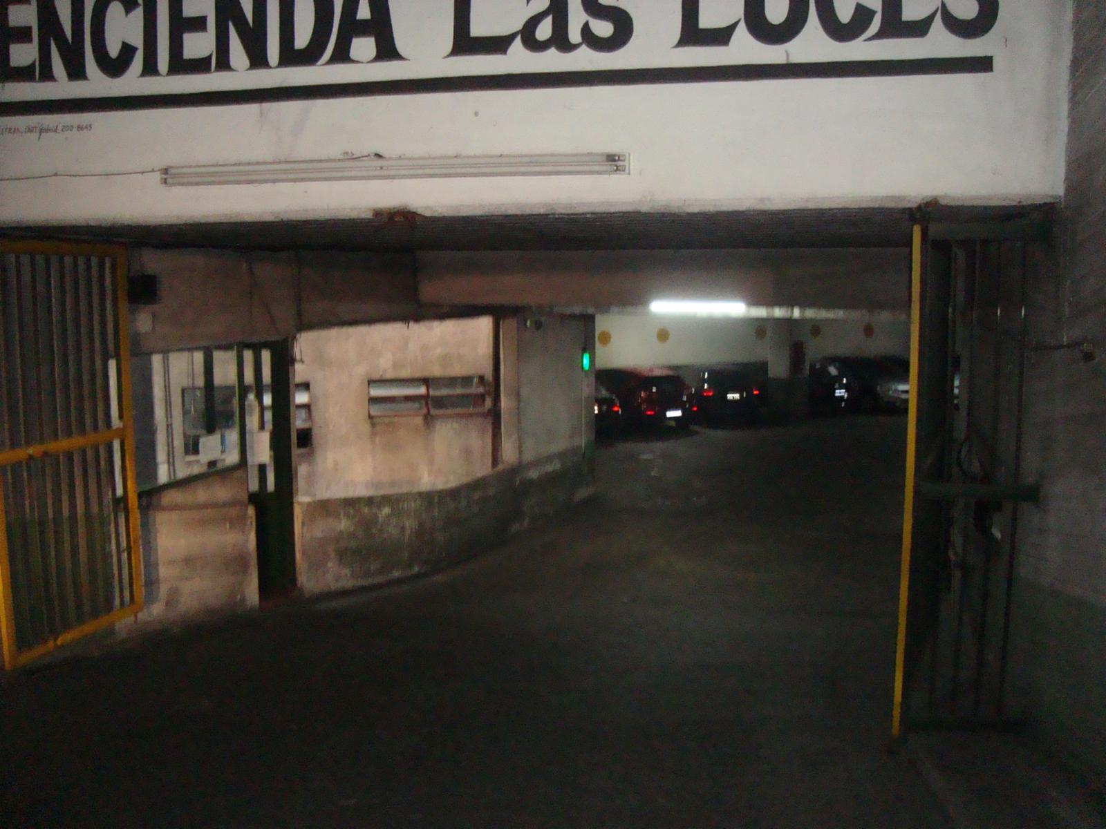 Caba: cochera sobre juan d peron al 2700 esq castelli - 7