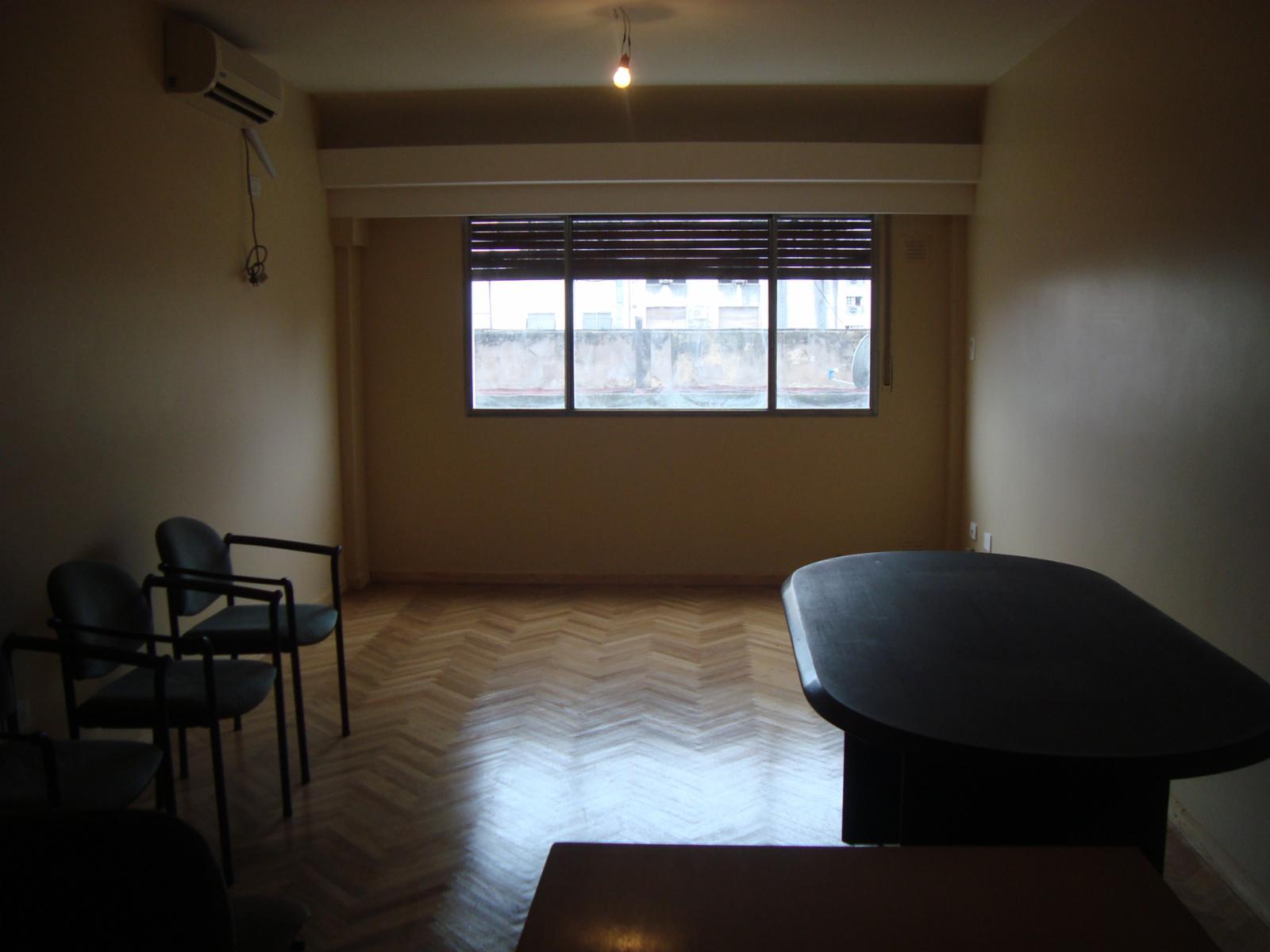 CABA: MICROCENTRO DEPTO MONOAMB.CASI 2 AMB. EXCELENTE UBICACION!!! * APTO CREDITO.S/AV.CORDOBA. - 12