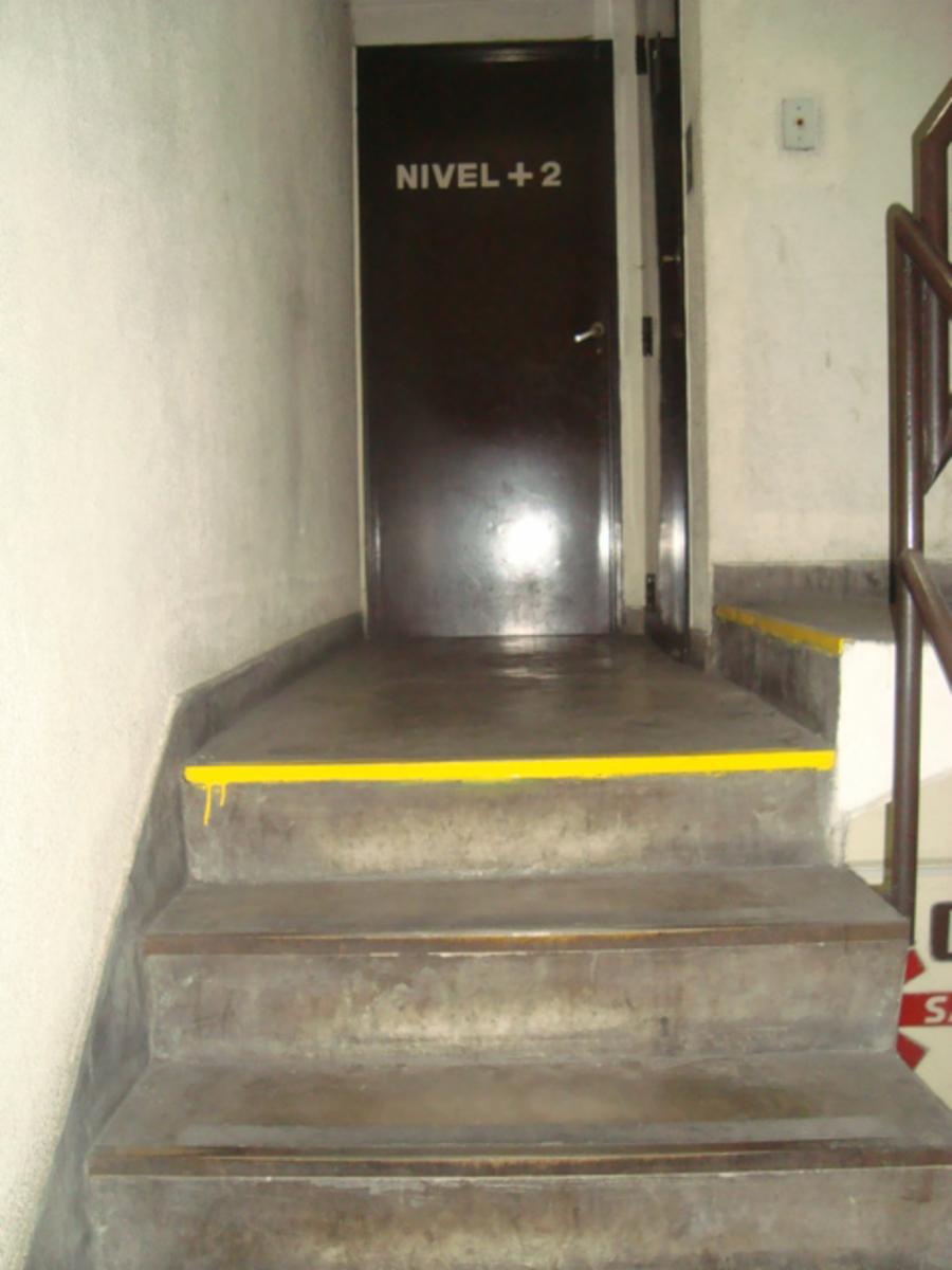 Caba: venta de Cochera sobre calle Suipacha, EXCELENTE UBICACION !!! - 8