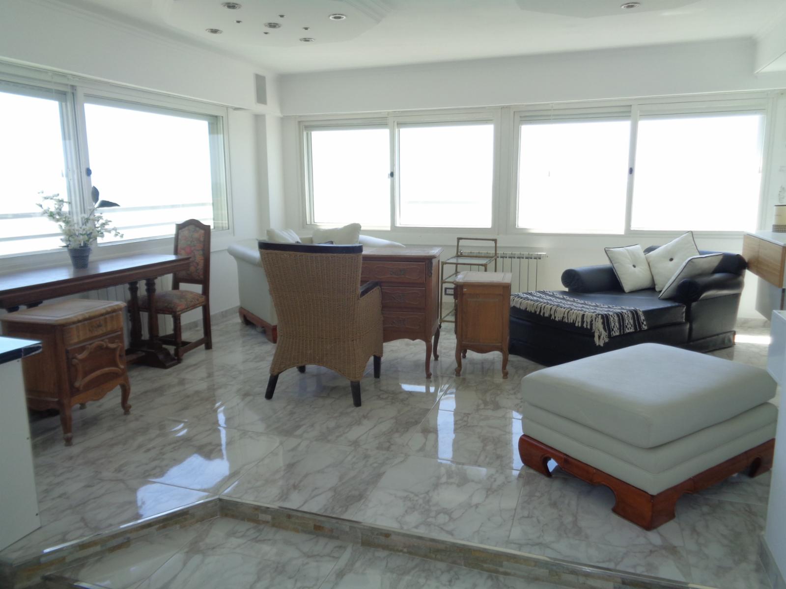 MAR DEL PLATA: IMPONENTE DEPARTAMENTO VISTA AL MAR, CON AMENITIES CON COCHERA — foto 2