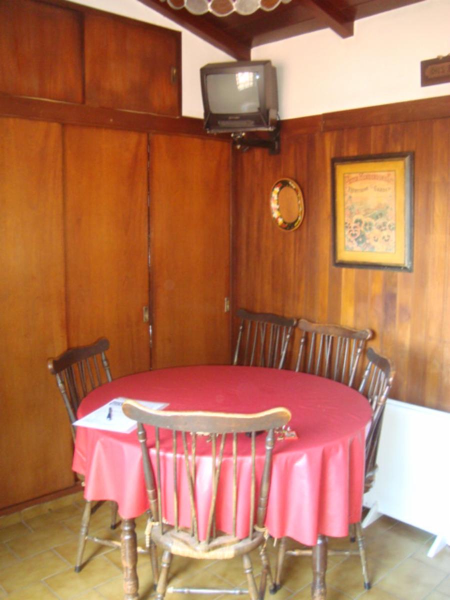 Burzaco: departamento amplio, tipo casa con patio y terraza — foto 14