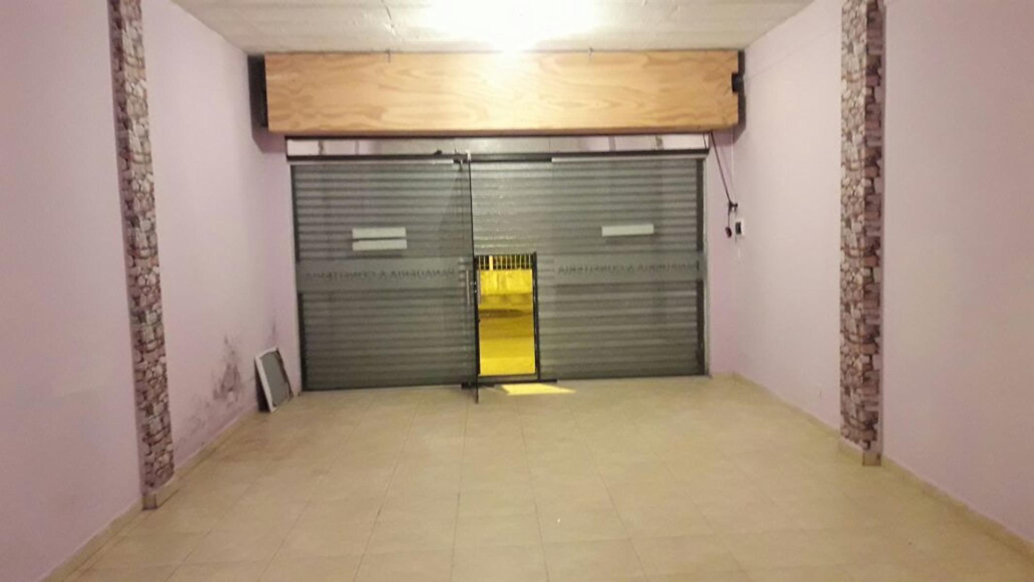 ALQUILER DE LOCAL COMERCIAL EN LUIS GUILLON - 5