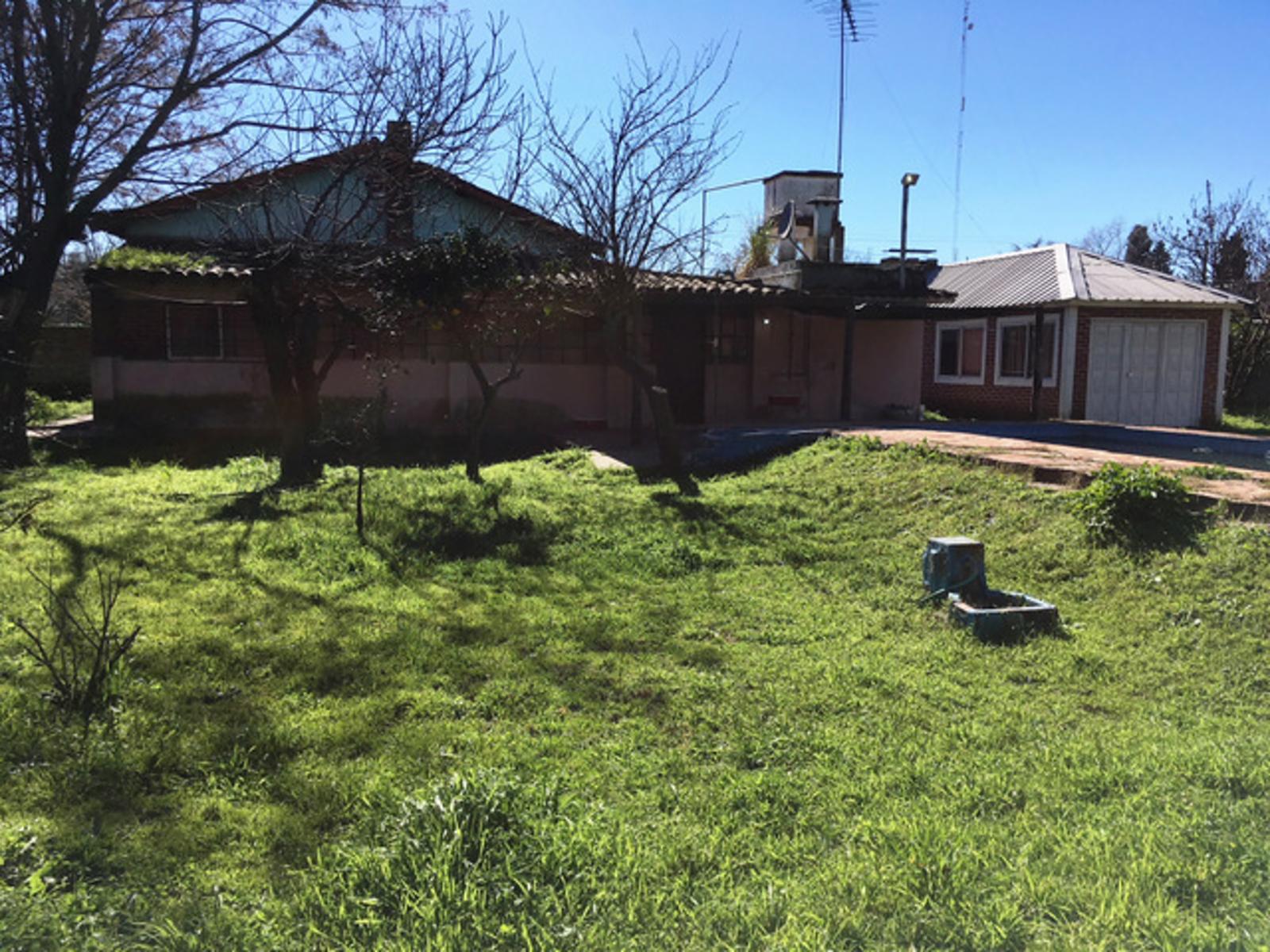 CAÑUELAS: CASA PRINCIPAL + 2 LOCALES + CASA EN 1ER PISO — foto 5