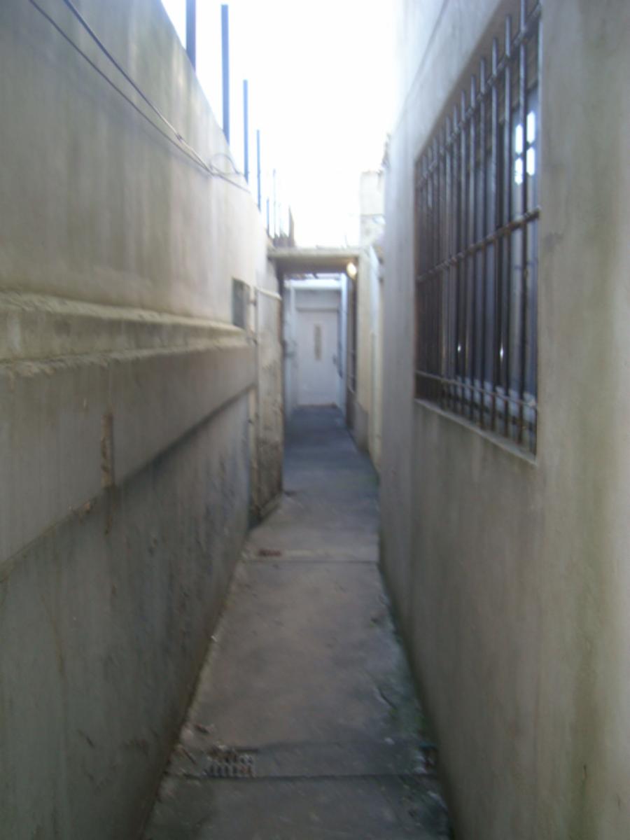 ALQUILER DEPTO EN BURZACO 2 AMB.C/PATIO.EXCEL UBICAC. A 2CDRAS ESTAC. Y MTS AV.ESPORA - 7