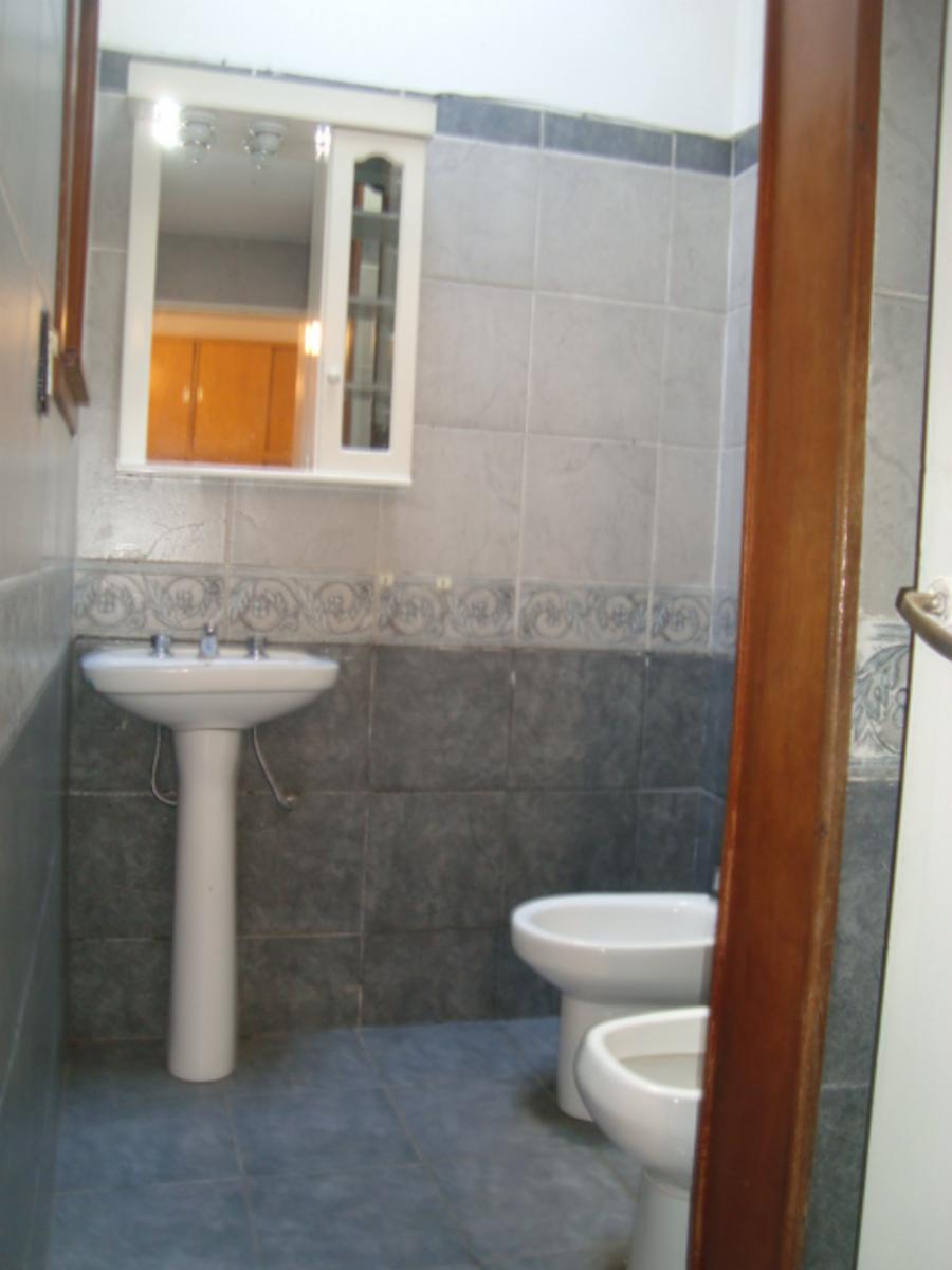 ALQUILER DEPTO EN BURZACO 2 AMB.C/PATIO.EXCEL UBICAC. A 2CDRAS ESTAC. Y MTS AV.ESPORA - 12