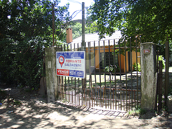 ESTEBAN ECHEVERRIA - CASA CON HERMOSO PARQUE Y PILETA . EXCELENTE UBICACIÓN A METROS DE AV. DE LA TRADICION (RUTA 4). ARBOLEDA AÑOSA CON FRUTALES. IDEAL EMPRENDIMIENTO INMOBILIARIO Y/O INVERS — foto 6
