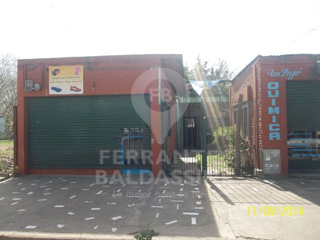 BURZACO - MINISTRO RIVADAVIA - CASA AMPLIA CON 2 LOCALES Y FONDO - ESCRITURADA - TERRENO DE 10 X 30 — foto 8