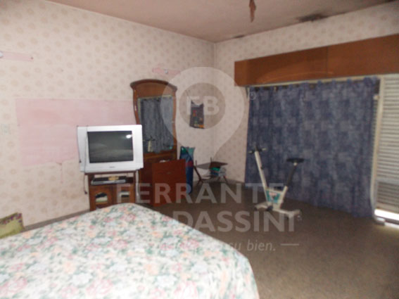 BURZACO. EXCELENTE CASA. AMPLIA, CONFORTABLE DE 2 PLANTAS. LOCAL AL FRENTE DE OPTIMA CALIDAD ( RENTABLE). IDEAL PARA FAMILIA GRANDE O 2 FAMILIAS. APTO CREDITO BANCARIO. — foto 12