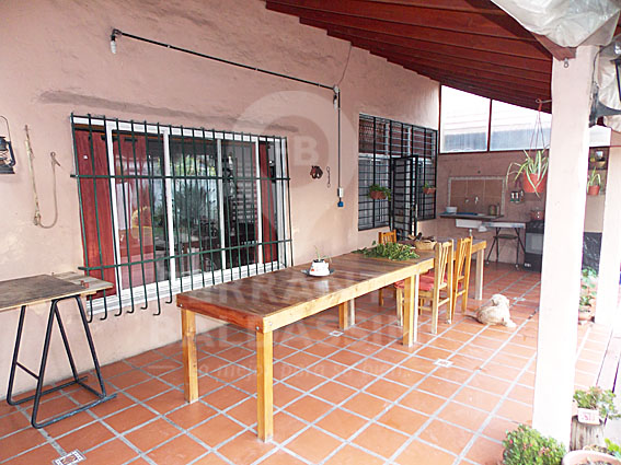 BURZACO. EXCELENTE CASA. AMPLIA, CONFORTABLE DE 2 PLANTAS. LOCAL AL FRENTE DE OPTIMA CALIDAD ( RENTABLE). IDEAL PARA FAMILIA GRANDE O 2 FAMILIAS. APTO CREDITO BANCARIO. — foto 15