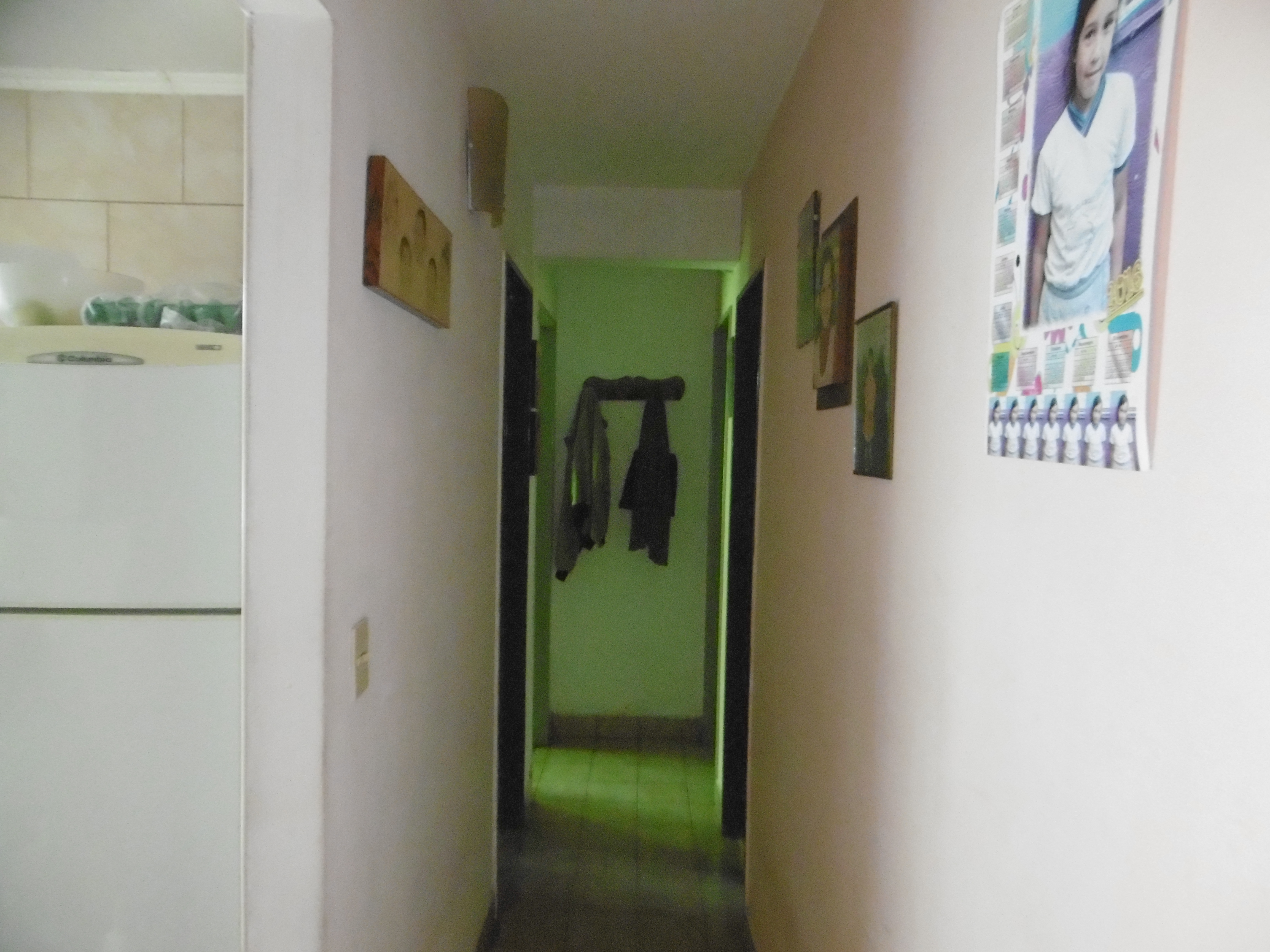 LONGCHAMPS - BARRIO VIPLASTIC - EXCELENTE DEPARTAMENTO DE 4 AMBIENTES, 3 DORMITORIOS + COCHERA EN EXCELENTE ESTADO Y UBICACION. TODO A NUEVO. AREAS VERDES Y DE ESPARCIMIENTO. — foto 4