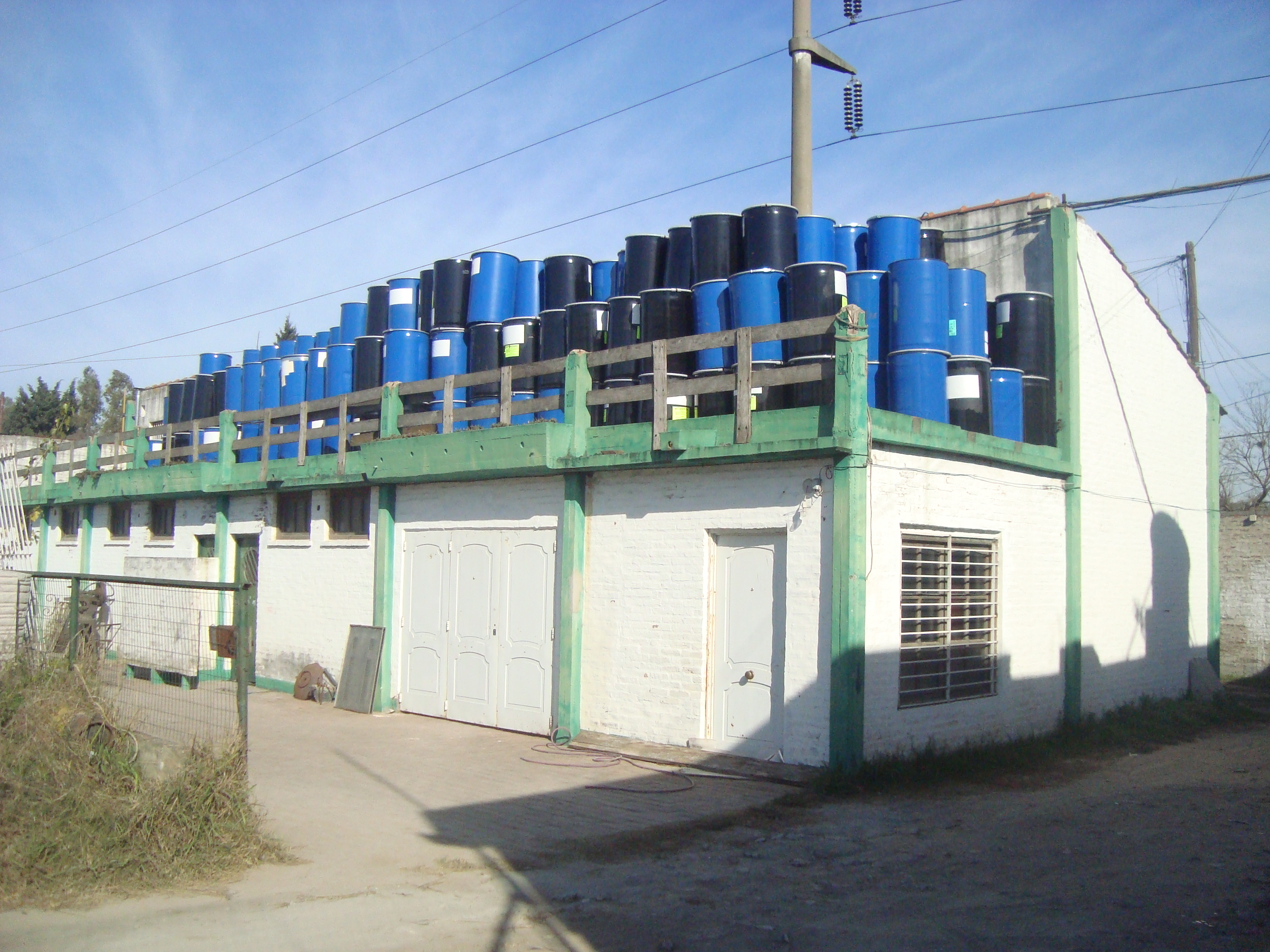 CLAYPOLE: VENTA ( GALPONES INDUSTRIALES): EXCELENTE UBICACION ESTRATEGICA Y ACCESO S/RUTA 4 . IMPORTANTE METALURGICA DE ZONA SUR,EN FUNCIONAMIENTO. MULTIPLES POSIBILIDADES. OPORTUNIDAD.RENTABLE - 1