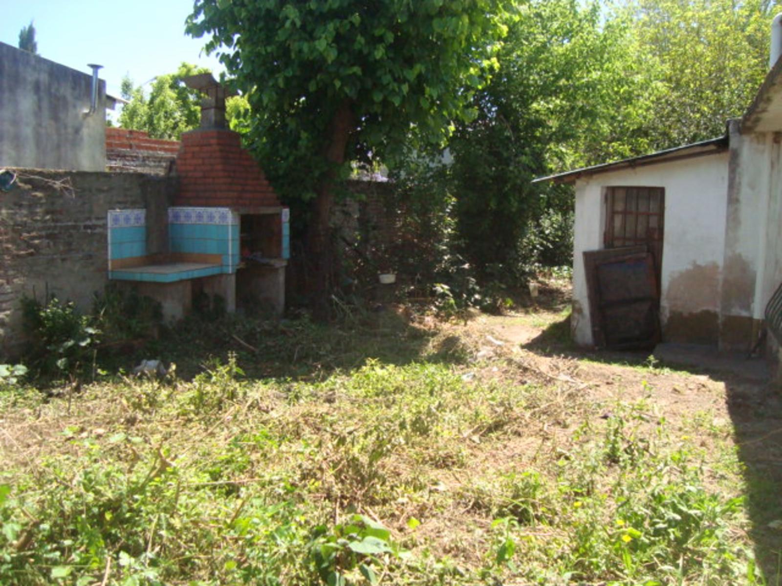 BURZACO: CASA AMPLIA ,SOBRE TERRENO 12 X 40 - ESCRITURADA - *APTA CREDITO* — foto 15
