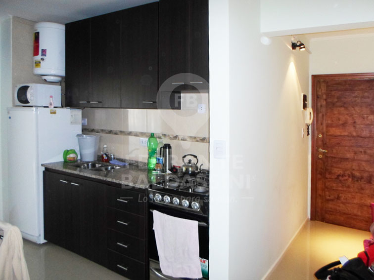 DEPARTAMENTO MONOAMBIENTE EN SAN BERNARDO SOBRE AV. CHIOZZA - IMPECABLE ESTADO - MODIFICADO TODO A NUEVO ACEPTA PERMUTA POR LOCAL — foto 5
