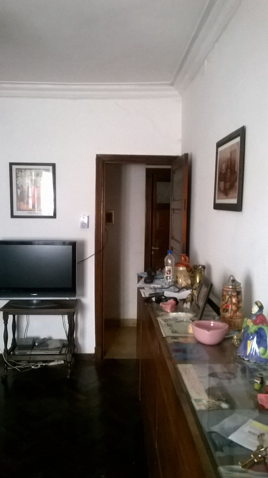 OPORTUNIDAD :AMPLIA CASA EN BURZACO. ZONA CENTRICA EN EXCELENTE ESQ.SOBRE ALCORTA Y ETCHEGOYEN. — foto 7