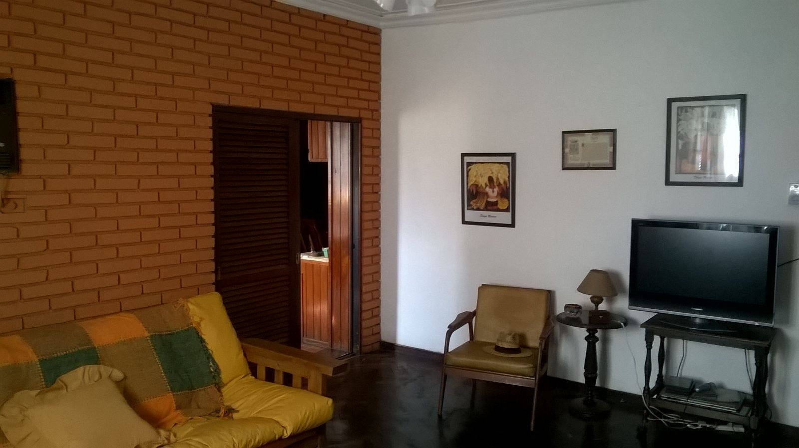 OPORTUNIDAD :AMPLIA CASA EN BURZACO. ZONA CENTRICA EN EXCELENTE ESQ.SOBRE ALCORTA Y ETCHEGOYEN. — foto 8