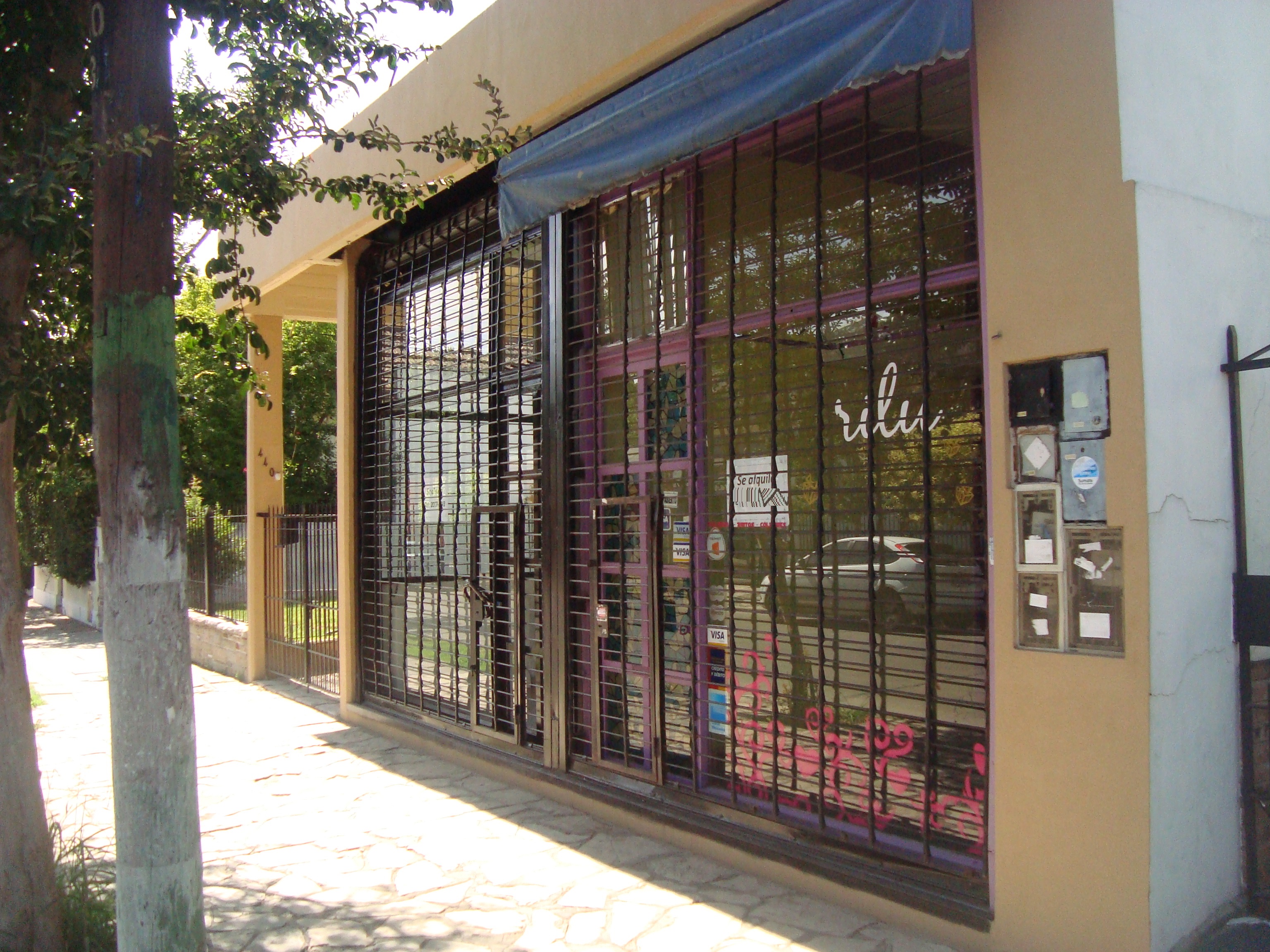 BURZACO: ALQUILER LOCAL CENTRICO SOBRE CALLE E.DE BURZACO,A MTS PLAZA PPAL Y 1 CDRA AV.H.IRIGOYEN. ZONA ESTRATEGICA COMERCIAL - 13