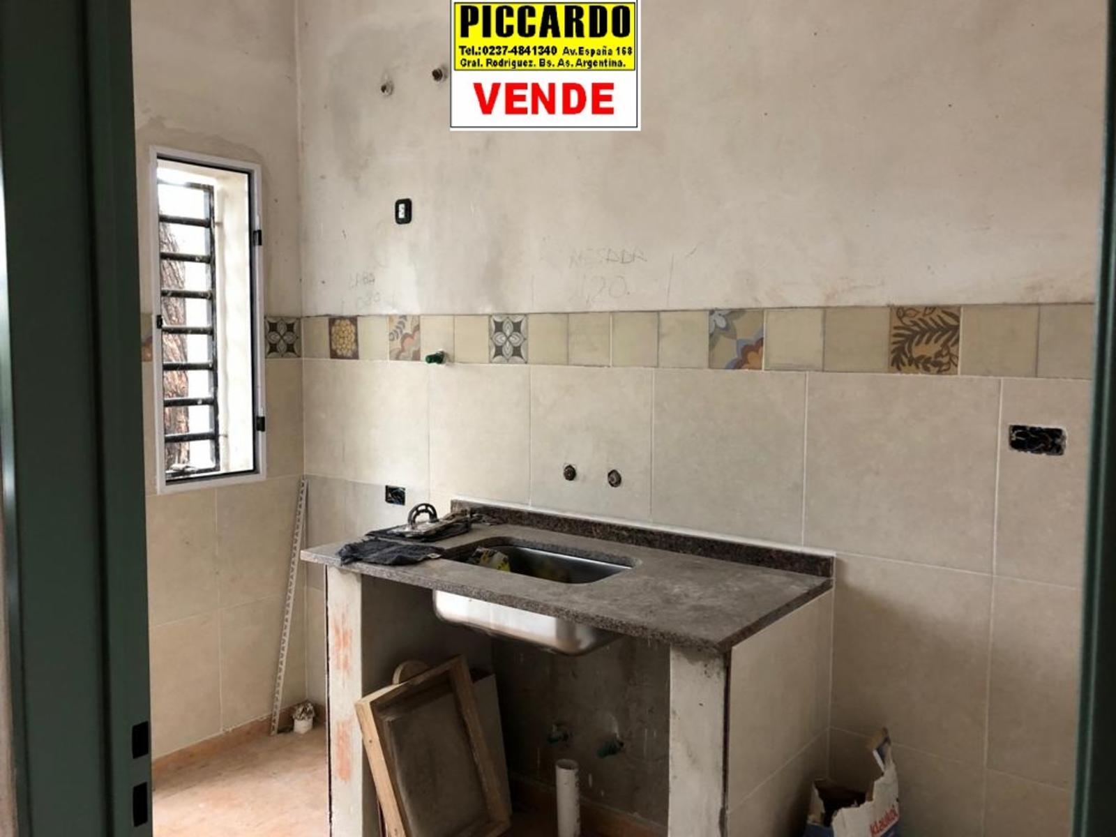 CASA A ESTRENAR EN VENTA LLAVE EN MANO Bº PARQUE IRIGOYEN REF.1401 GRAL. RODRIGUEZ PICCARDO. — foto 7