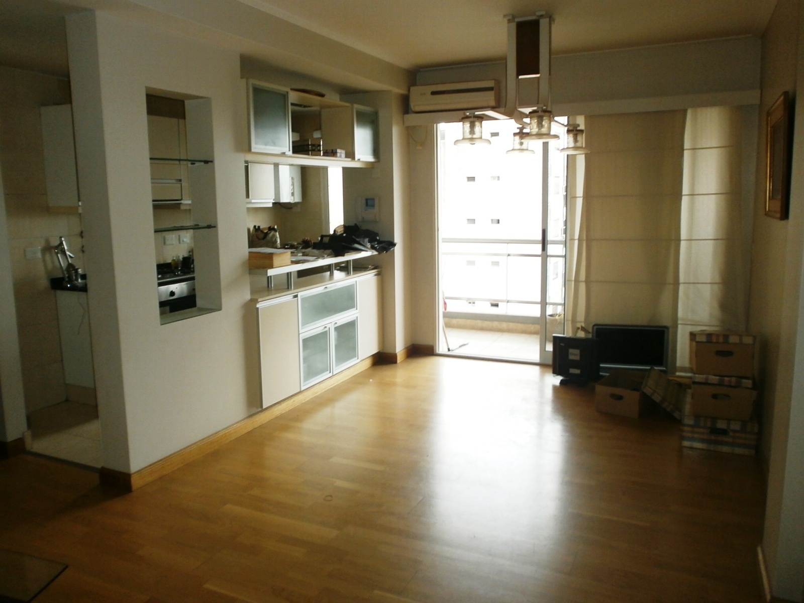 Moderno depto de 3 amb con amplio balcón y cochera fija cubierta. — foto 3