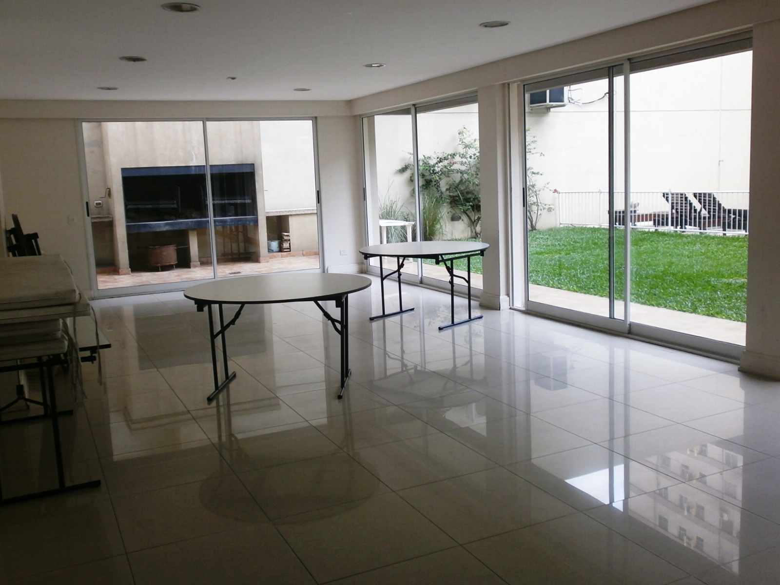 Moderno depto de 3 amb con amplio balcón y cochera fija cubierta. — foto 12