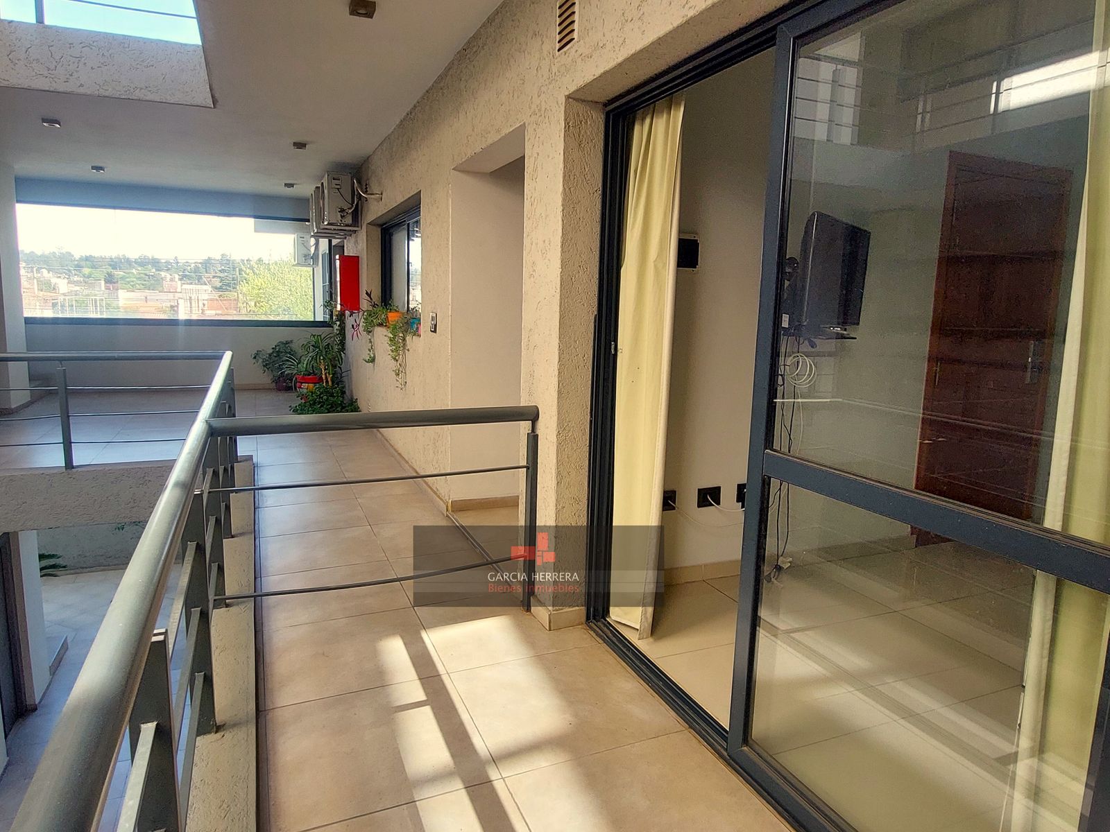 Depto. 2 DORM Balcon Amoblamiento COCHERA y Pileta. - 4