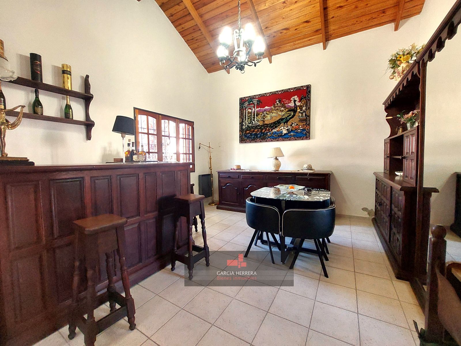 CASA DE 3 DORMITORIOS CENTRICA, BARRIO MIGUEL MUÑOZ. — foto 6