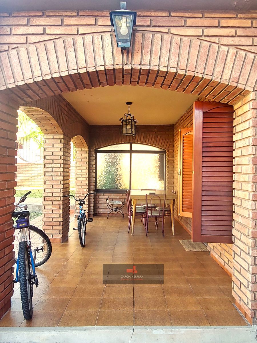 CASA DE 3 DORMITORIOS CENTRICA, BARRIO MIGUEL MUÑOZ. — foto 15