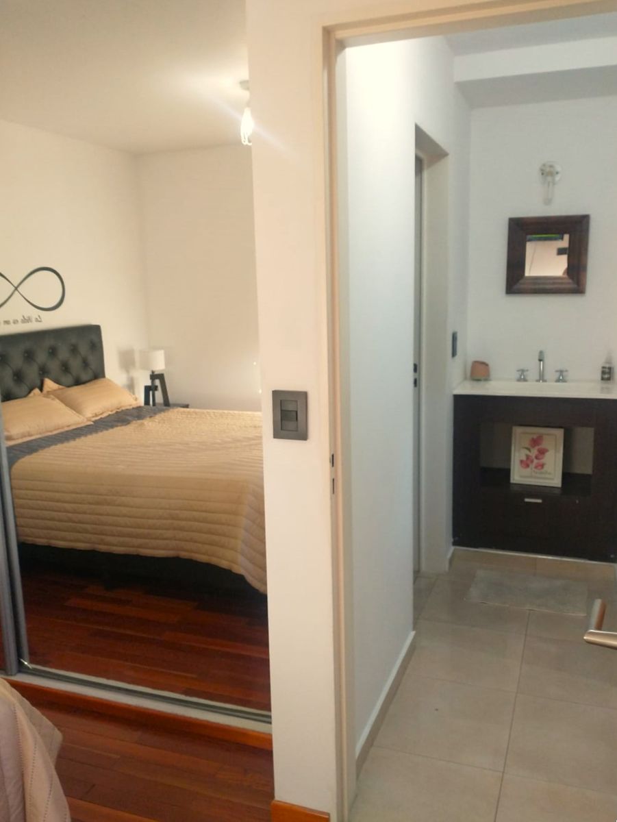 1 DORMIT. COCHERA y PILETA - Buena construcción y ubicación en Carlos Paz. - 5