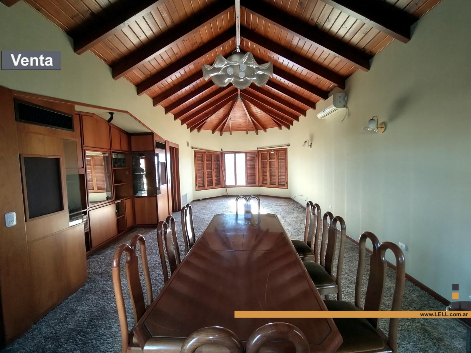 Prestigiosa Casaquinta en Bella Vista - 1