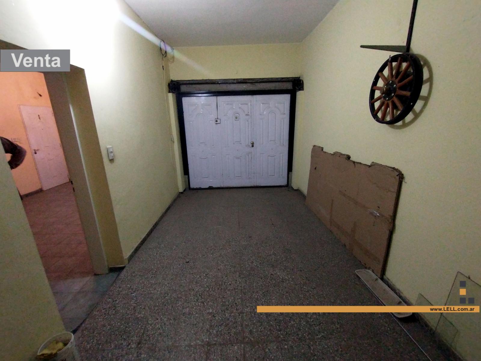 Casa 2 dorm. sobre Edison amplio terreno — foto 4