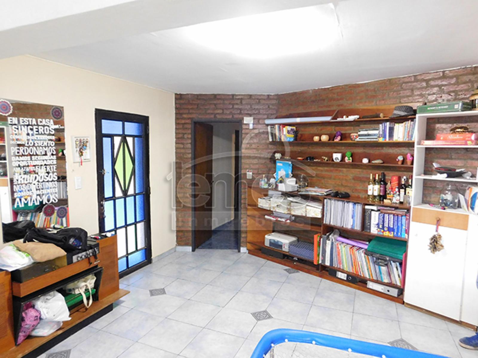 Casa Butalo a pasos de Av.Perón — foto 2
