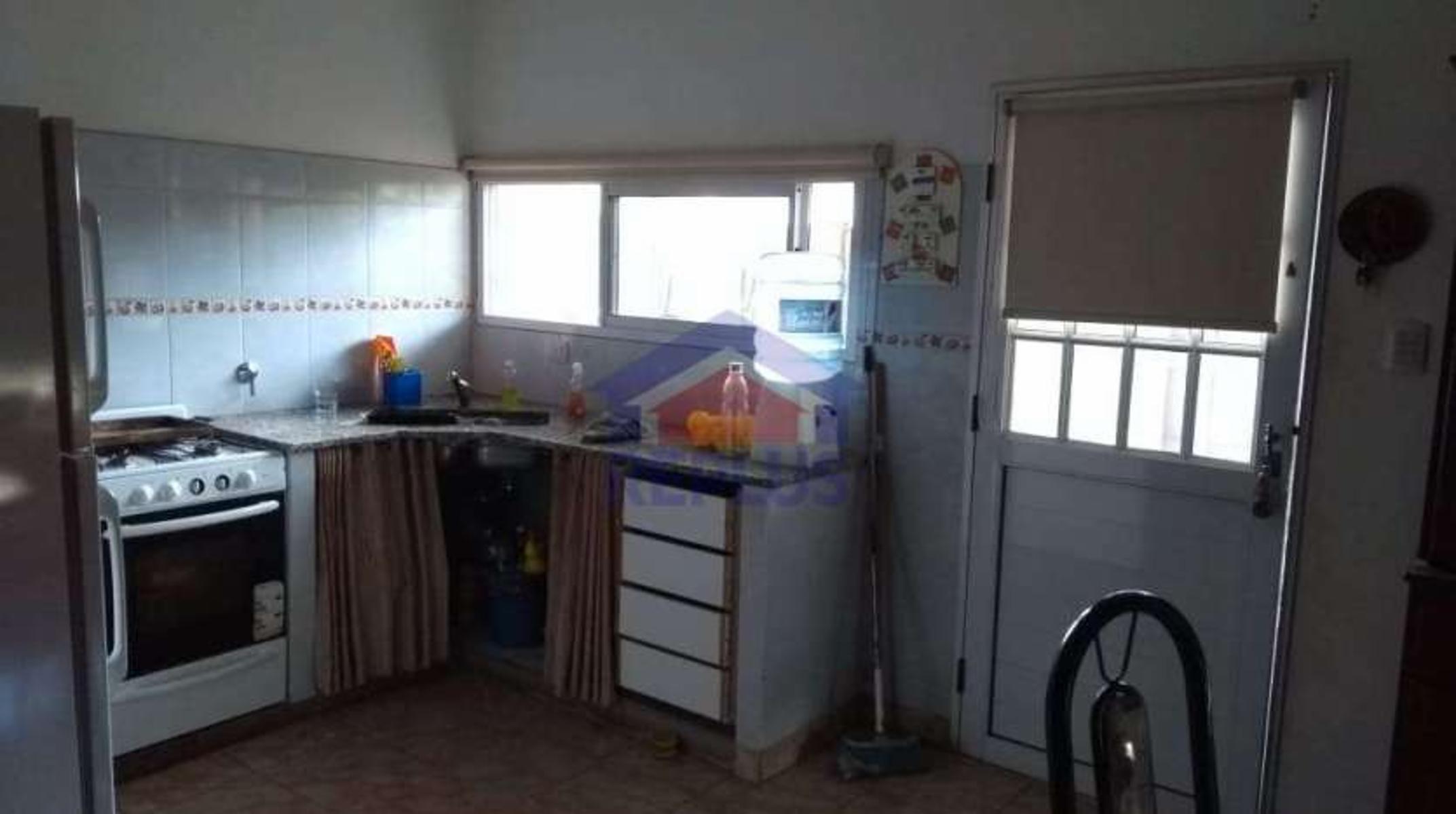 CASA EN VENTA EN LINCOLN - 6