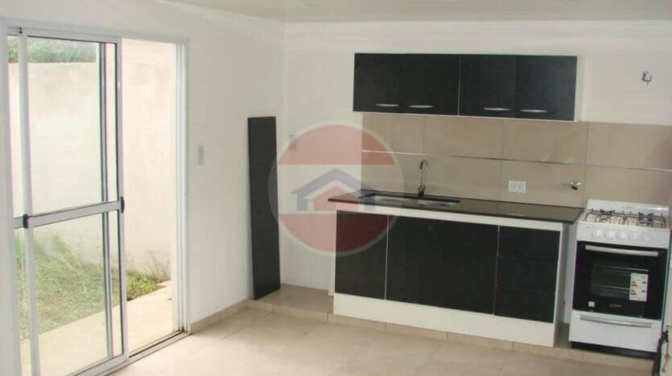 DEPARTAMENTO TIPO CASA EN VENTA EN LINCOLN - 7