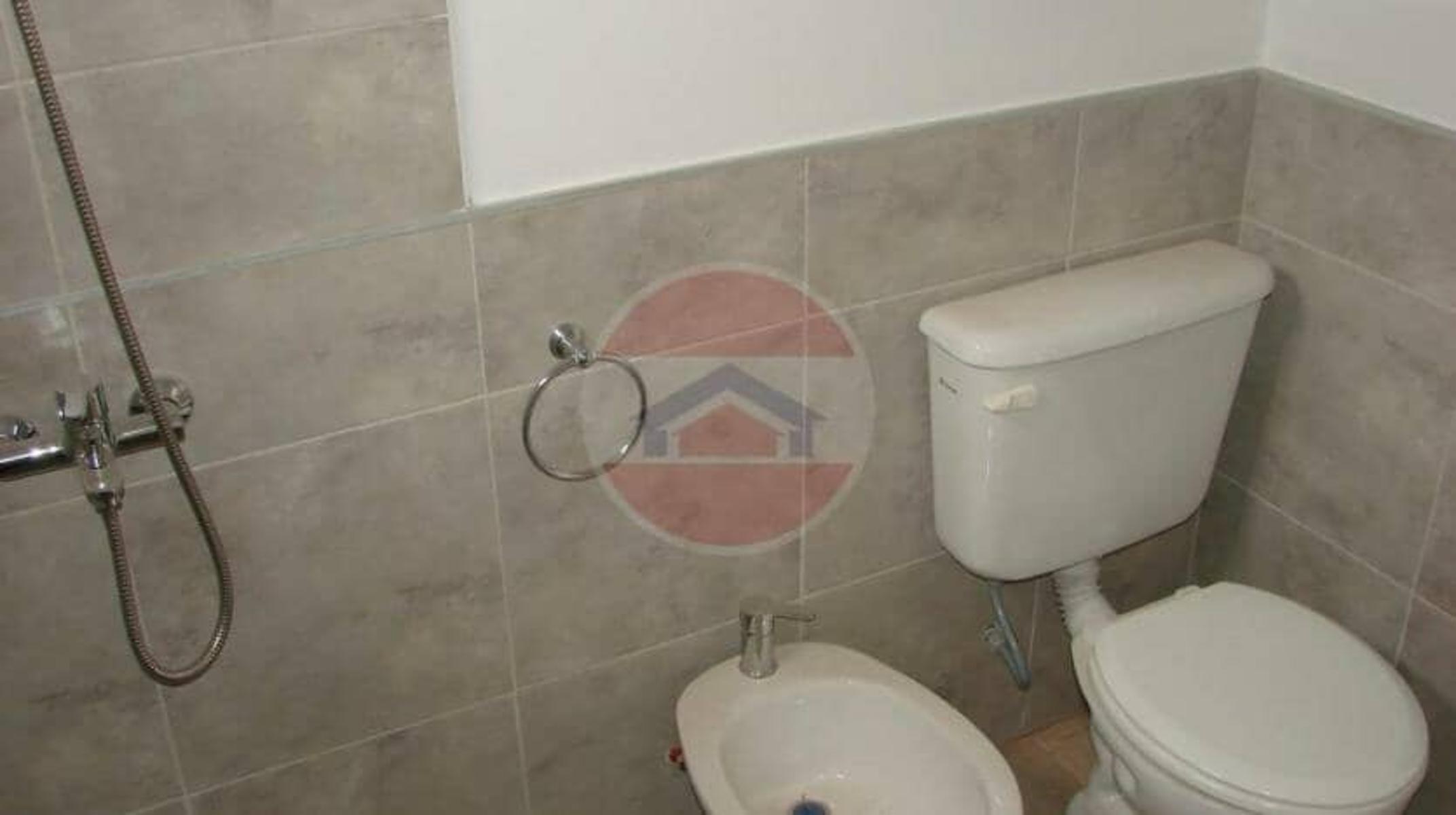 DEPARTAMENTO TIPO CASA EN VENTA EN LINCOLN - 12