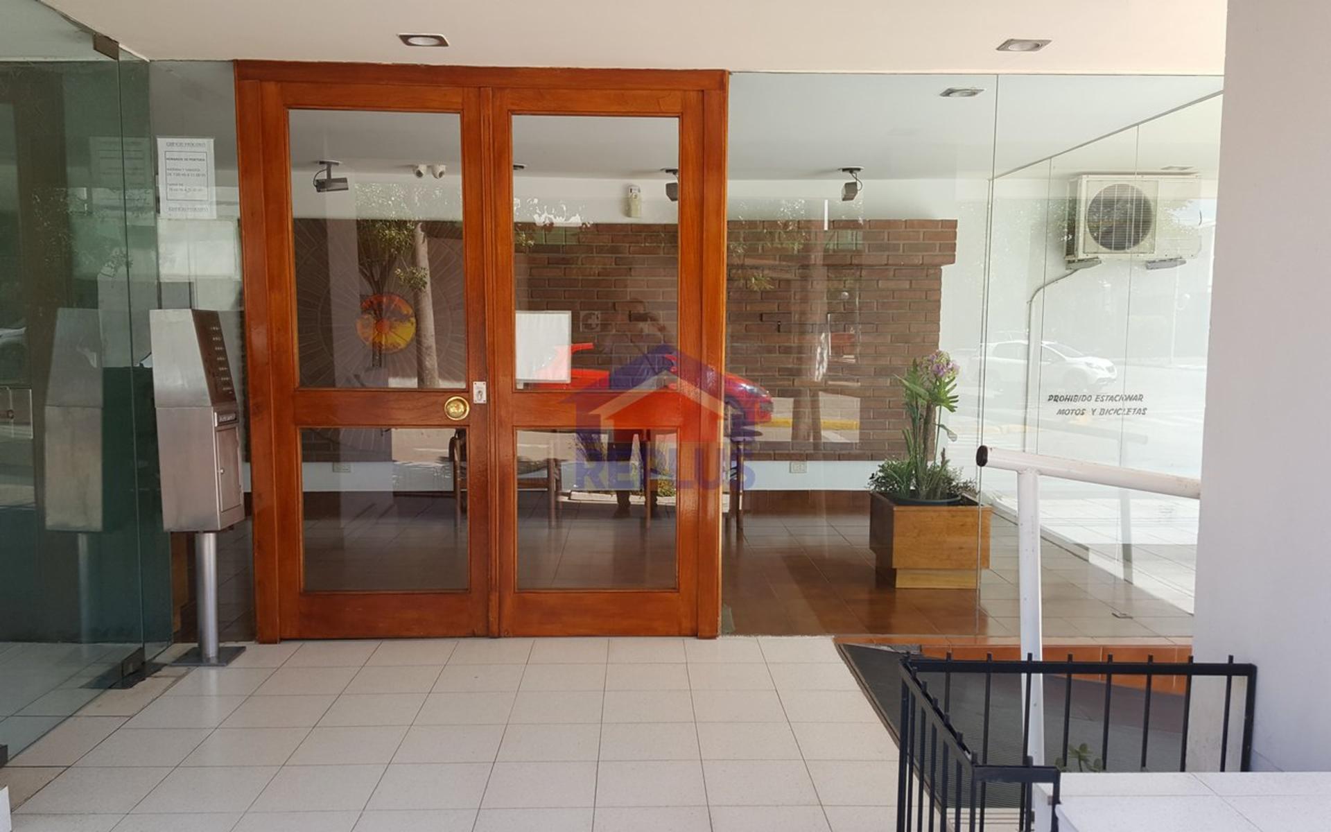 DEPARTAMENTO EN VENTA EN LINCOLN - 34