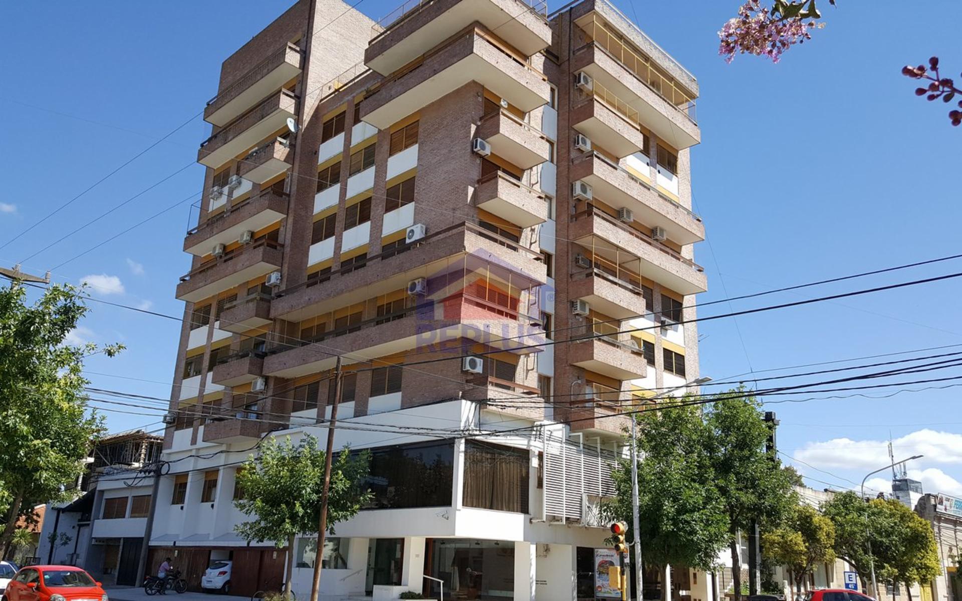 DEPARTAMENTO EN VENTA EN LINCOLN - 36