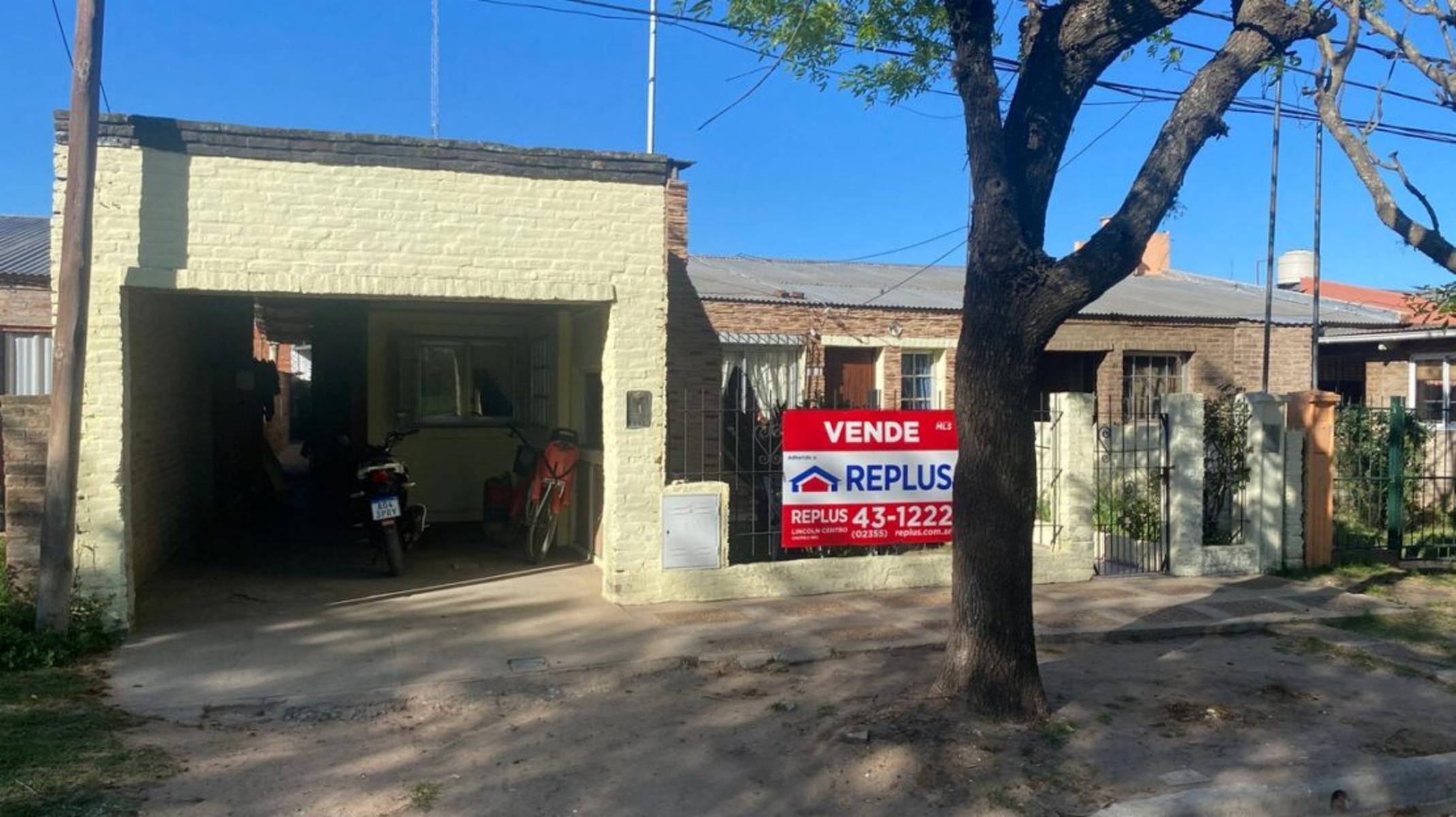 CASA CON 4 DEPARTAMENTOS EN VENTA EN LINCOLN - 5