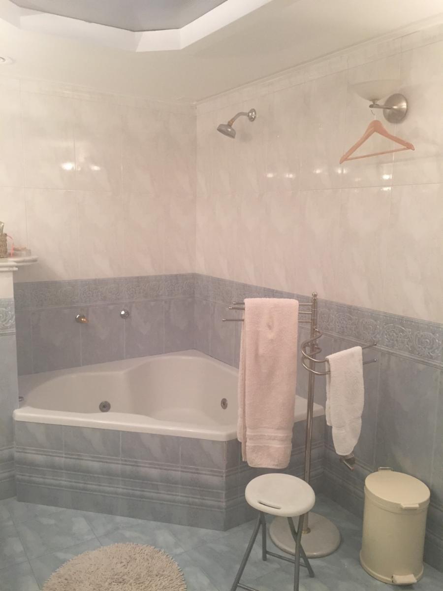 RAWSON AL 800- TRELEW- CHUBUT- CASA DE 4 DORMITORIOS CON PISCINA Y QUINCHO - 12