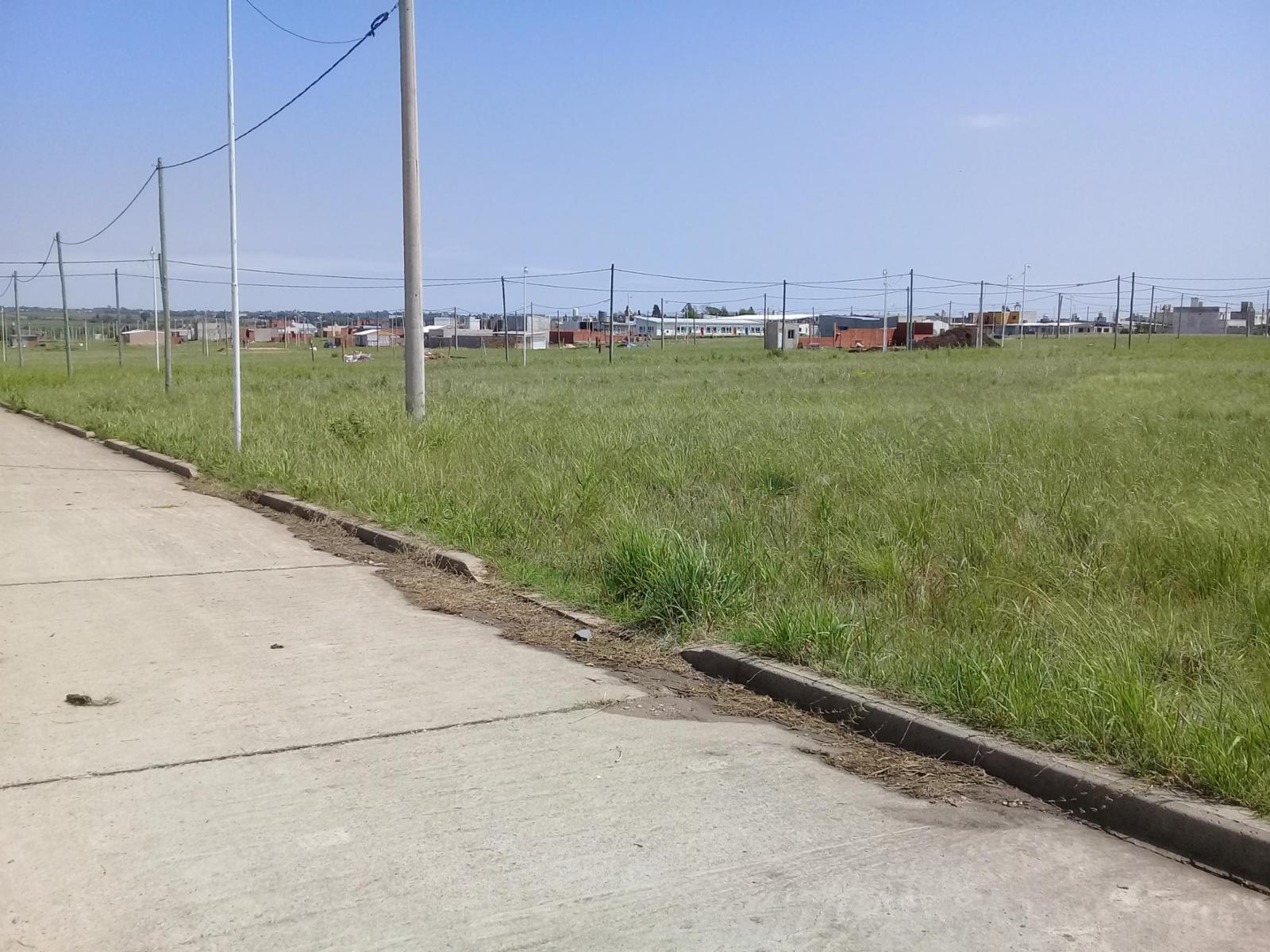 LOTES EN VENTA - ALTOS DEL ESTE/SOLVENCIA, ENTREGA Y CUOTAS — foto 4