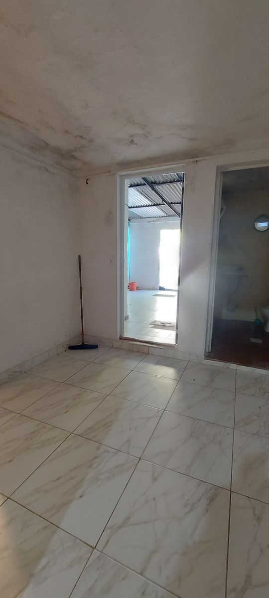 VENDO CASA CALLE RAMS PARANÁ, IMPERDIBLE — foto 4